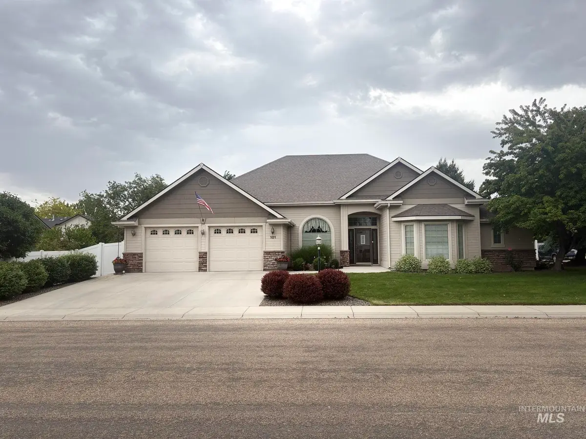 101 W Ross Ave, Parma, ID 83660 - #1