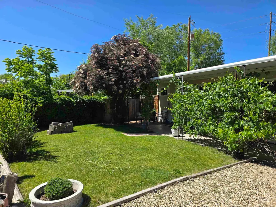 132 S Young Lane, Eagle, ID 83616 - #2