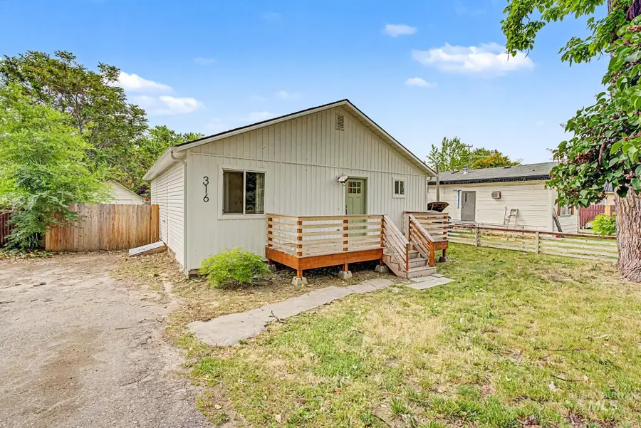 316 7th Ave. N, Nampa, ID 83684 - #3