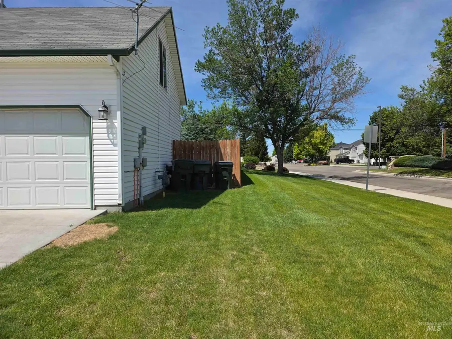 1855 Sparrow Hawk Ave, Kuna, ID 83634 - #2