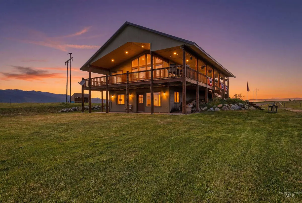 136 Goslin Loop, Cascade, ID 83611 - #1