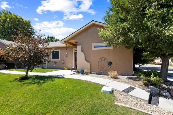 1849 E Horse Creek Ct, Meridian, ID 83642