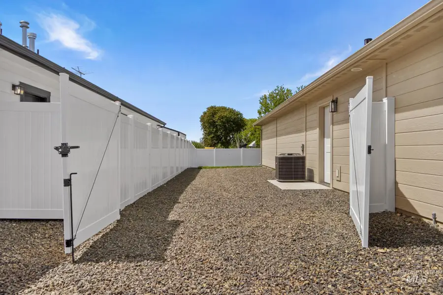 307 N 11th St., Parma, ID 83660 - #3