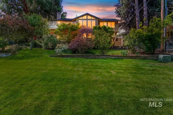 730 E Curling Dr, Boise, ID 83702