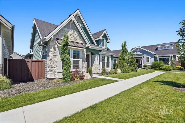 6231 N Vicenza Ave, Meridian, ID 83646