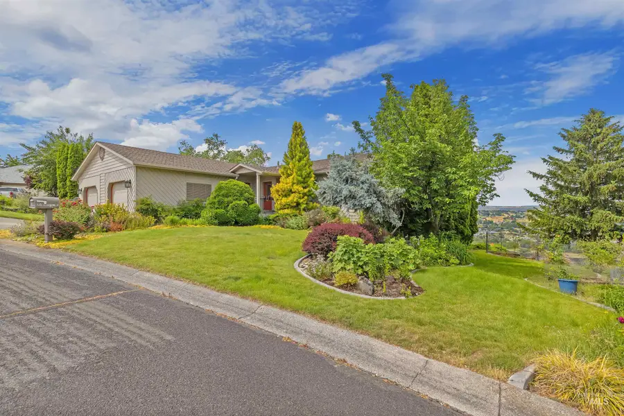 544 Crestline Circle Dr., Lewiston, ID 83501 - #2