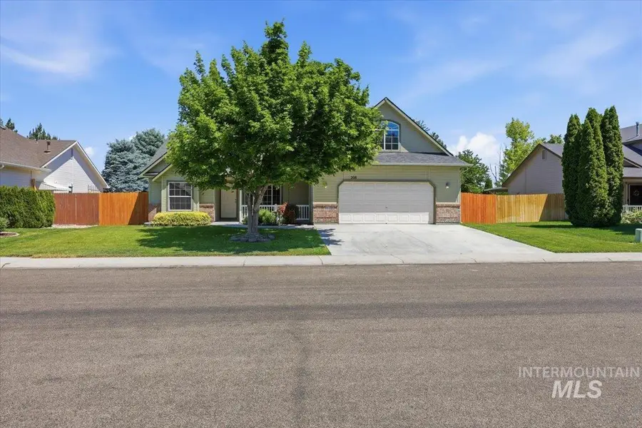 208 S Blue Heron Way, Nampa, ID 83687 - #3