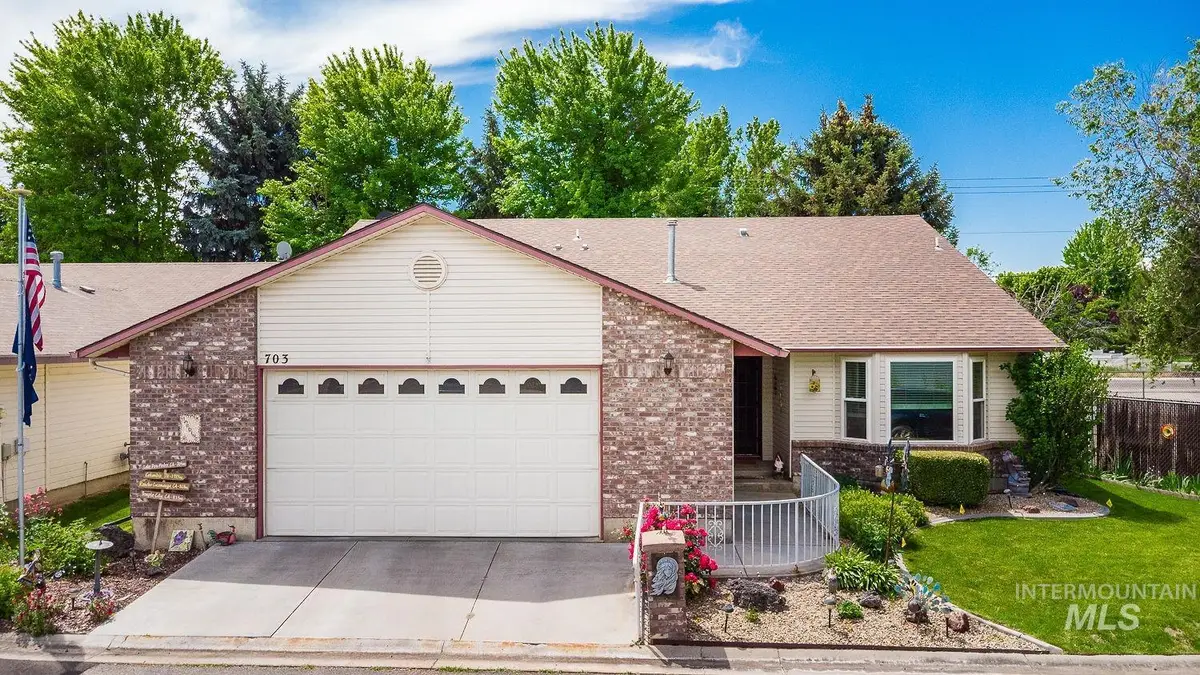 703 N Dover Crt, Nampa, ID 83651 - #1