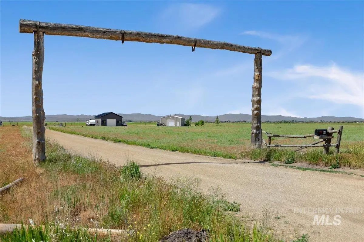 161 E 200 N, Fairfield, ID 83327 - #1