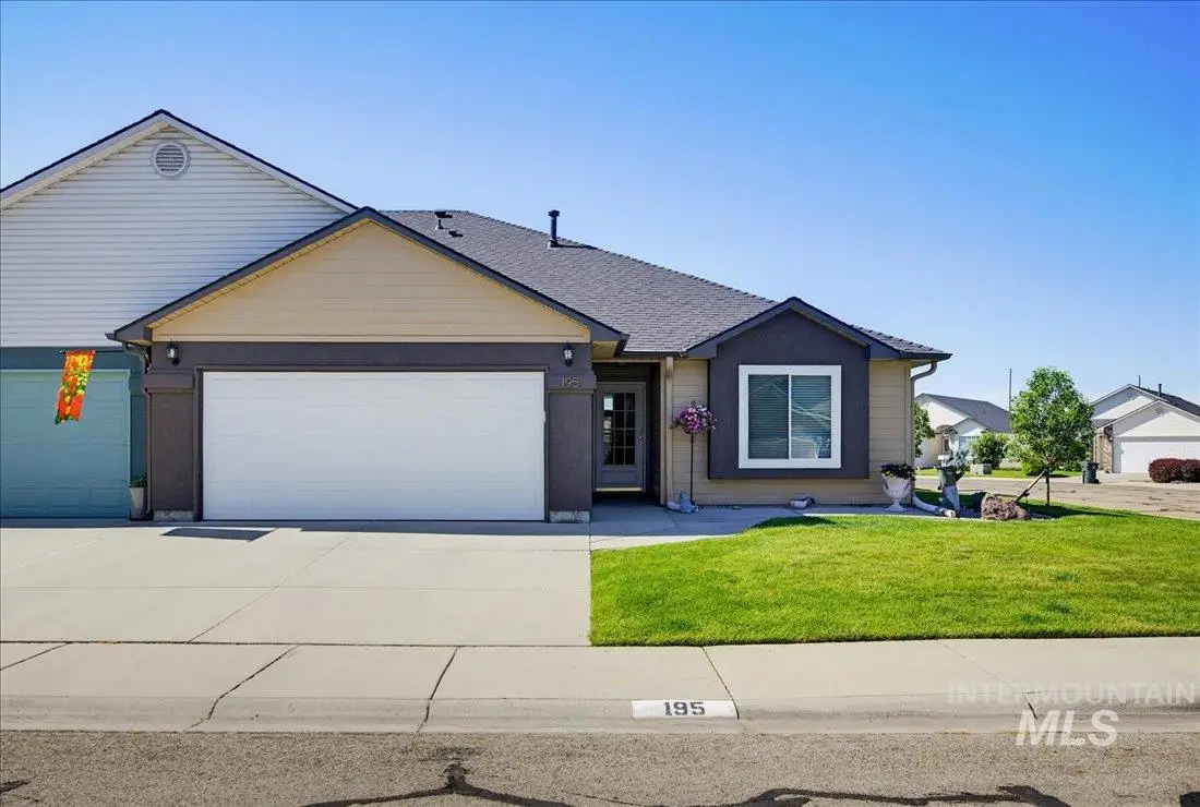 195 E Carmel Drive, Meridian, ID 83646 - #1