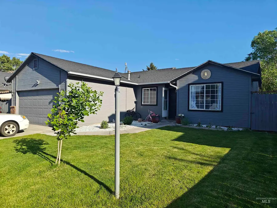 829 W Sheridian Ave, Nampa, ID 83686 - #2