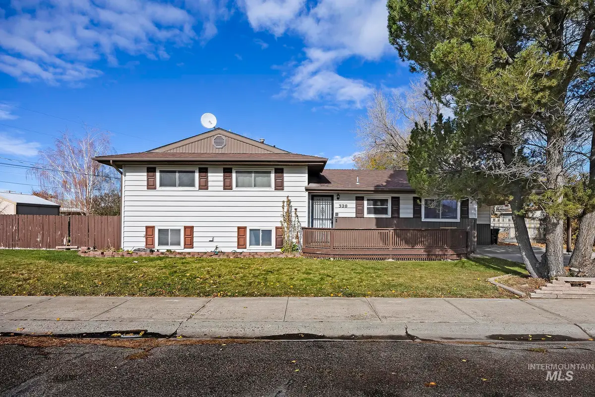 320 E 23rd Dr, Burley, ID 83318 - #1