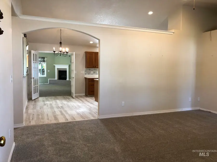 1511 W Sheridan Ave, Nampa, ID 83686 - #3