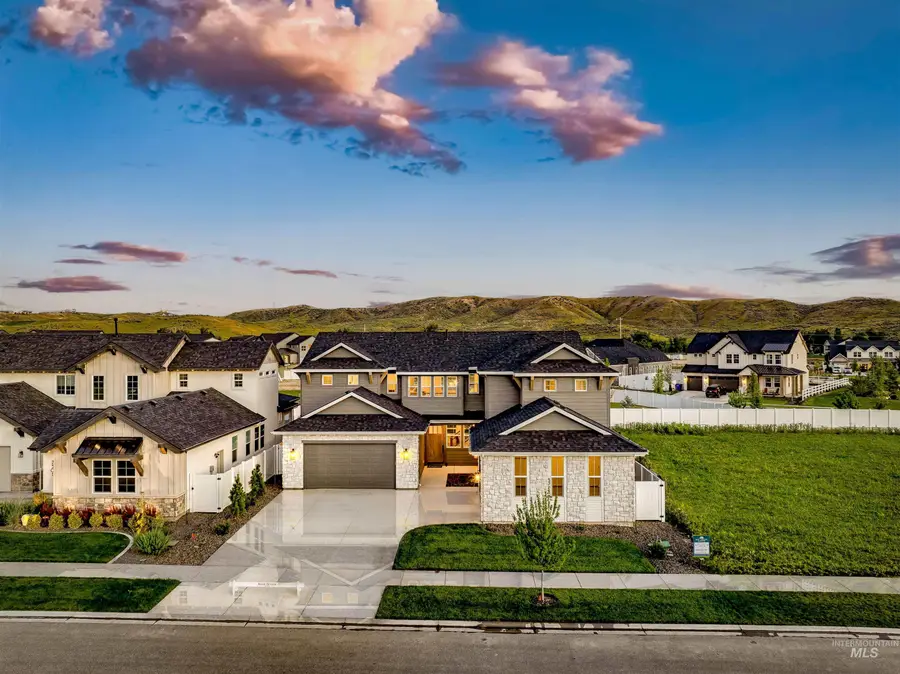 7535 W Diamond Lake Dr, Boise, ID 83714 - #2