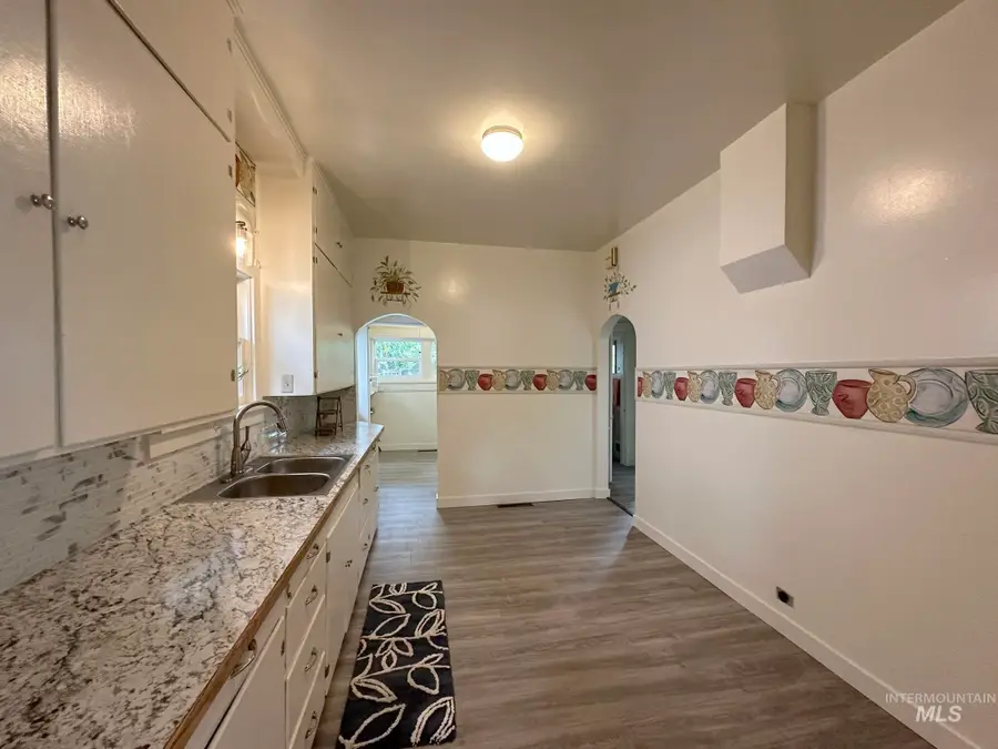 264 W Court, Weiser, ID 83672 - #2