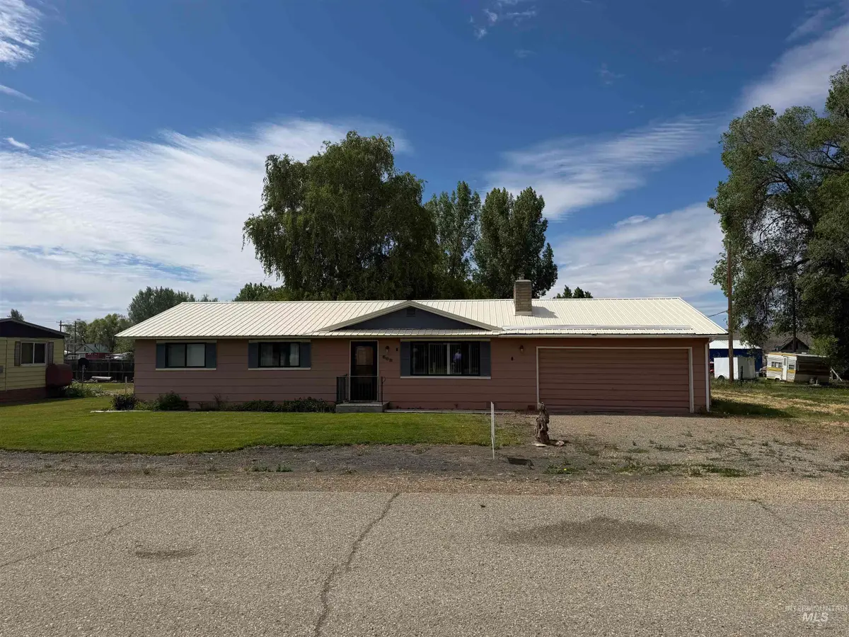 503 Oregon Ave, Jordan Valley, OR 97910 - #1