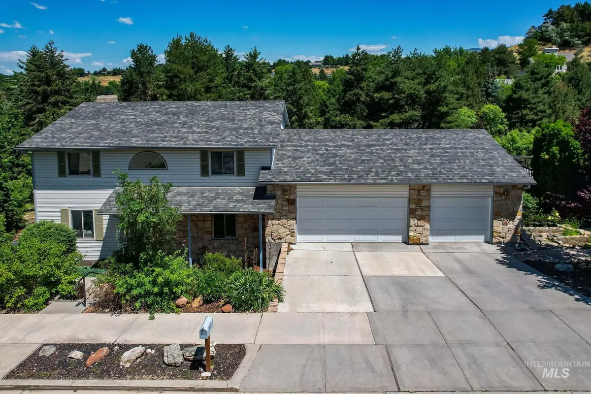 1982 E Roanoke Dr, Boise, ID 83712 - #1