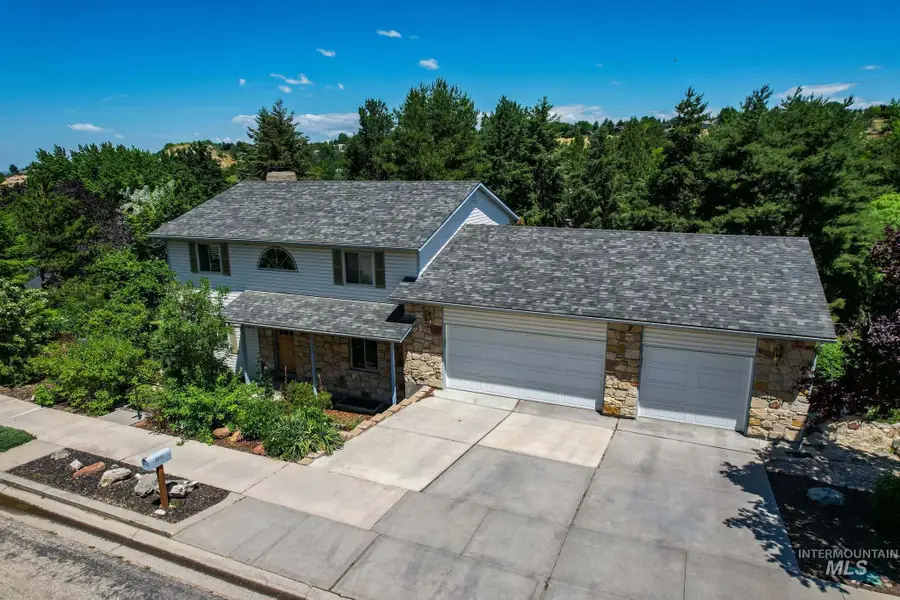 1982 E Roanoke Dr, Boise, ID 83712 - #2