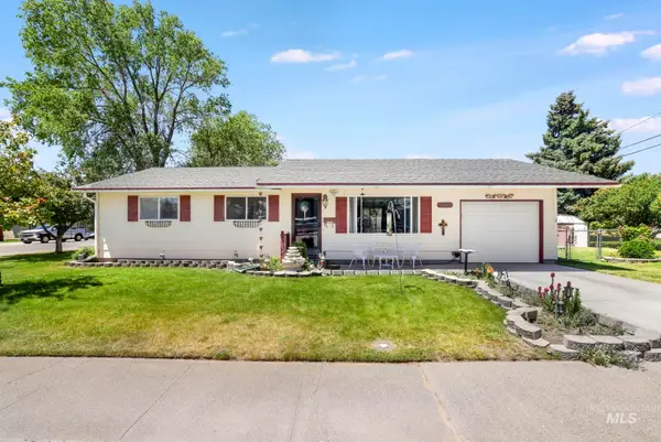 1545 N 14th E, Mountain Home, ID 83647