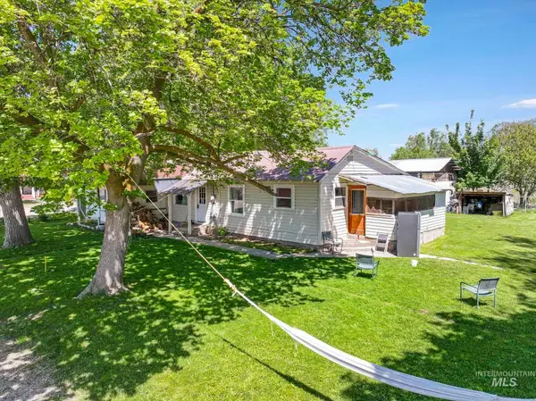 748 N Lincoln St, Dietrich, ID 83324