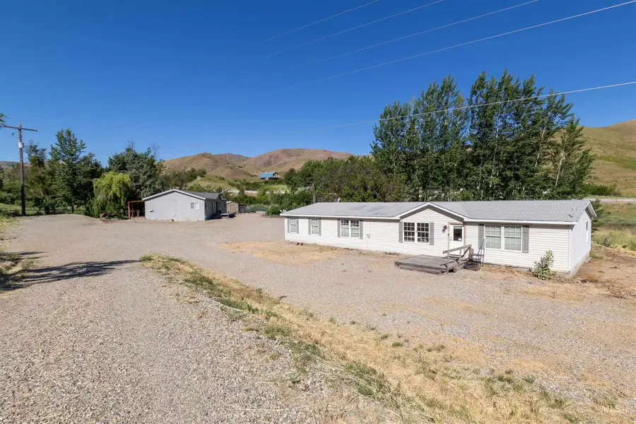 16 & 18 Fenton Ln, Horseshoe Bend, ID 83629 - #3