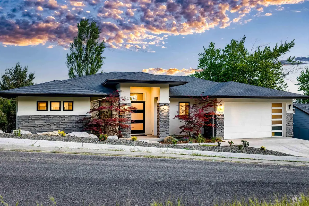 1879 E Ridgecrest Dr, Boise, ID 83712 - #1