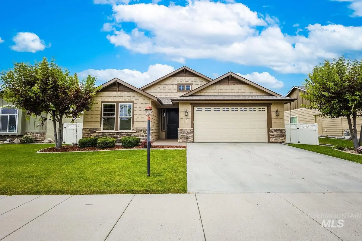 427 Briar Hill St, Nampa, ID 83686 - #1