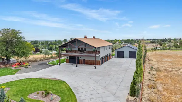 3824 N 2100 E, Filer, ID 83328