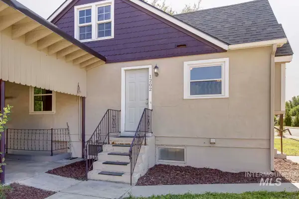 1202 E Main Street, Emmett, ID 83617