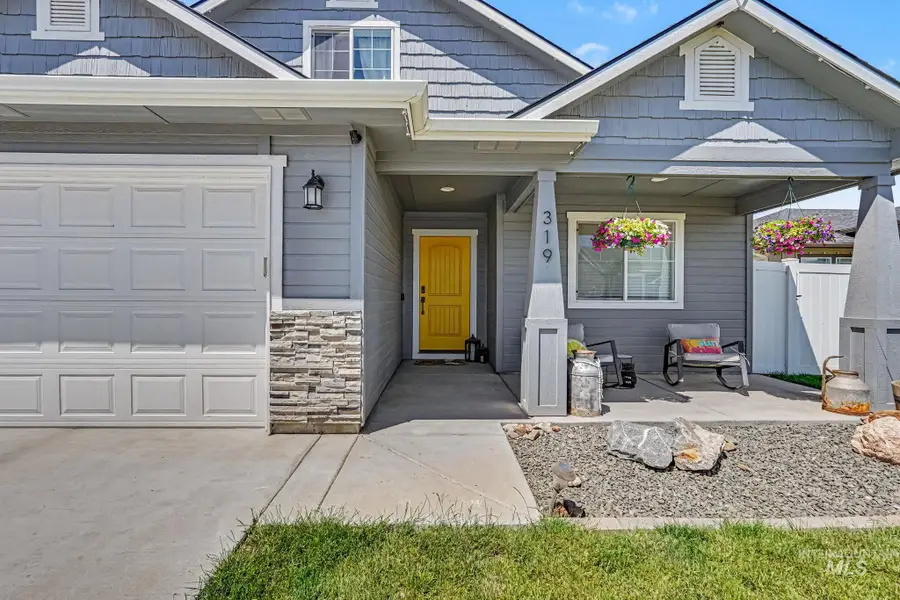 319 Maverick St., Fruitland, ID 83619 - #2
