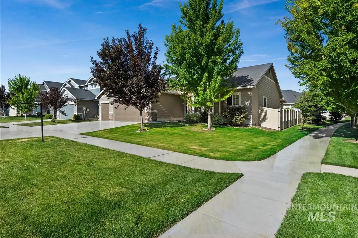 2121 S Woodhouse Ave, Meridian, ID 83642 - #1