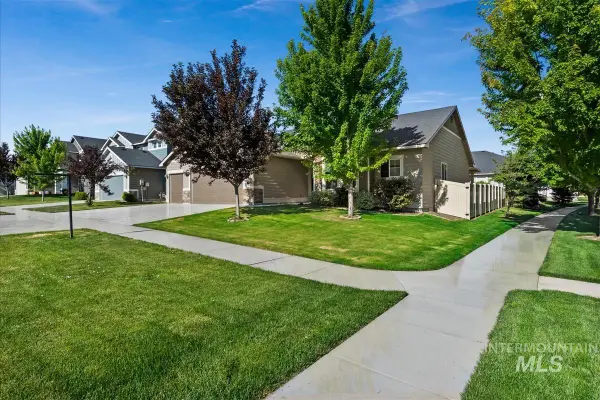 2121 S Woodhouse Ave, Meridian, ID 83642