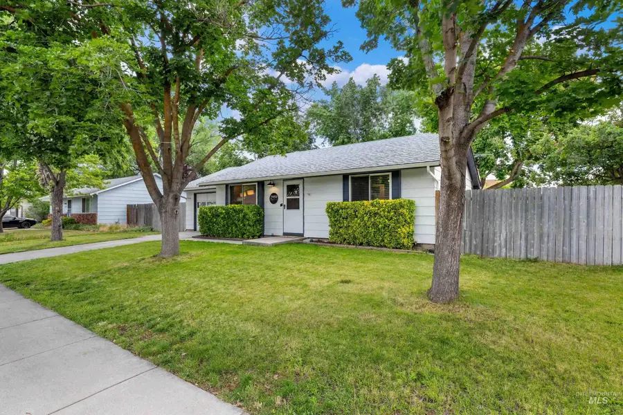 2950 N Cribbens Ave, Boise, ID 83713 - #3