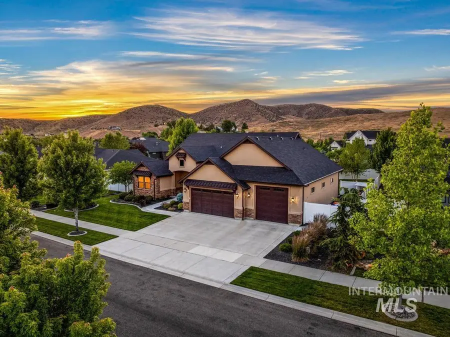 9254 W Sparks Lake Drive, Boise, ID 83714 - #2