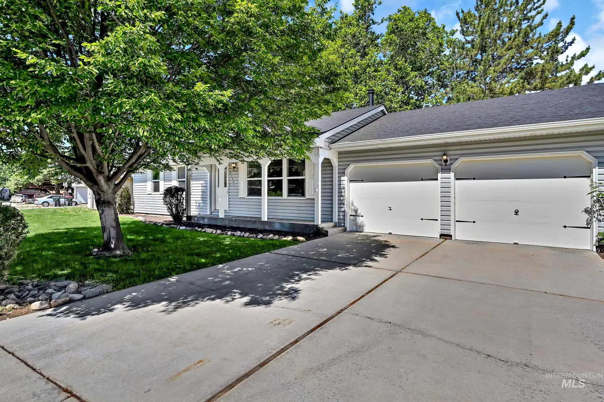 2153 N Leann Way, Meridian, ID 83646 - #1