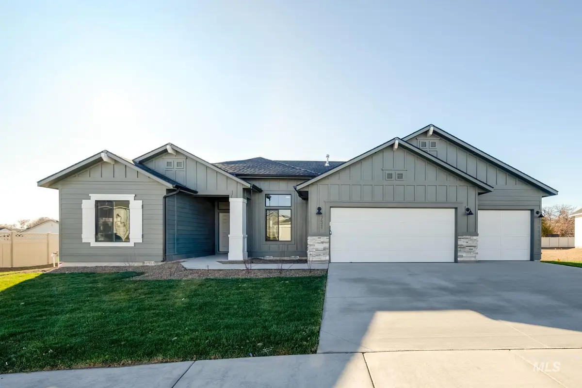 5305 E Phelps Lake Dr, Nampa, ID 83687 - #1