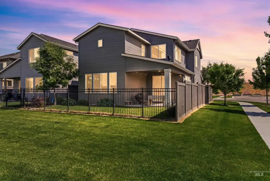 3286 E Collingwood Dr, Meridian, ID 83642 - #2