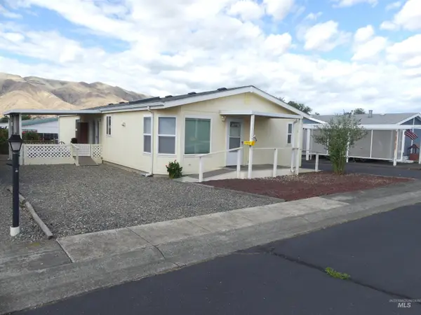 1430 Chestnut St #19, Clarkston, WA 99403