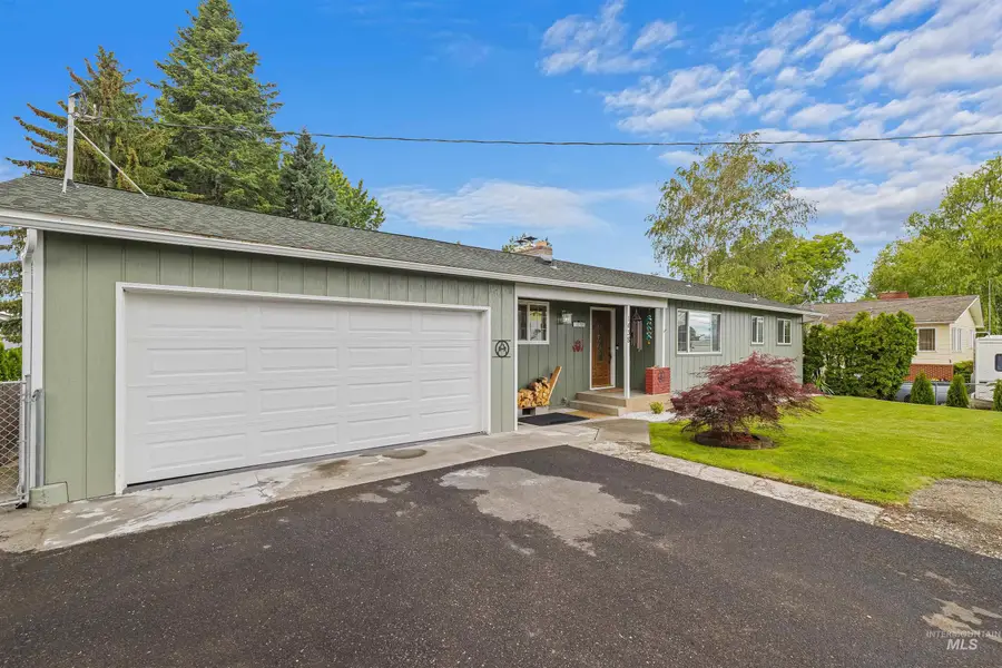 1438 Hemlock Ave, Lewiston, ID 83501 - #2