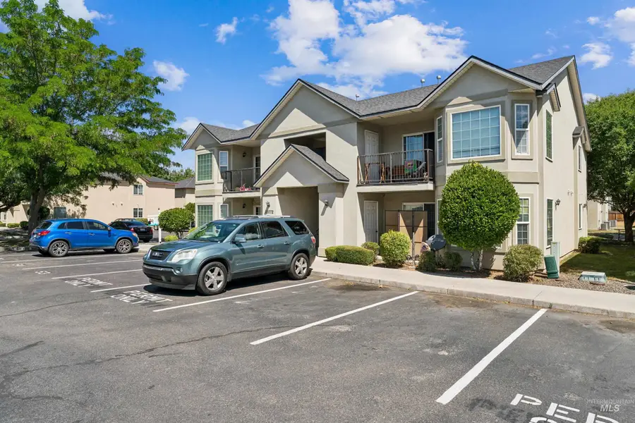 10072 W W. Garverdale Ln., Boise, ID 83704 - #2