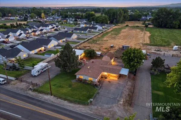 2717 E Victory Rd, Nampa, ID 83687