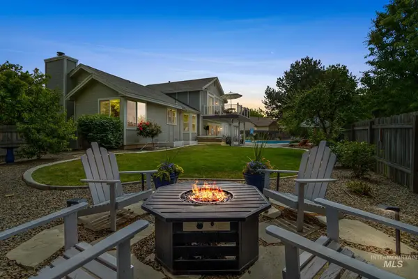 3661 W Woodmont Dr, Meridian, ID 83646