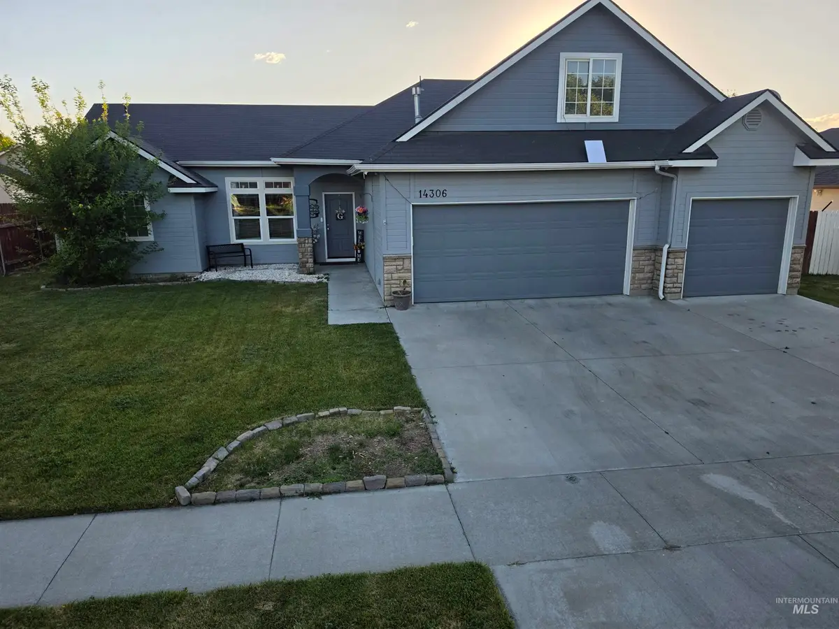 14306 N Mission Pointe Loop, Nampa, ID 83651 - #1