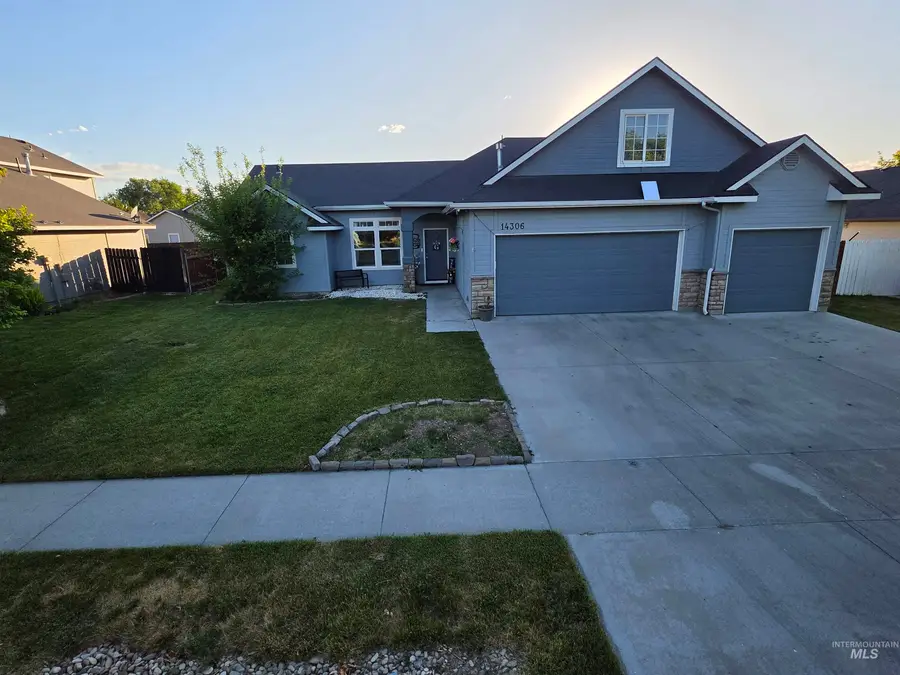 14306 N Mission Pointe Loop, Nampa, ID 83651 - #2