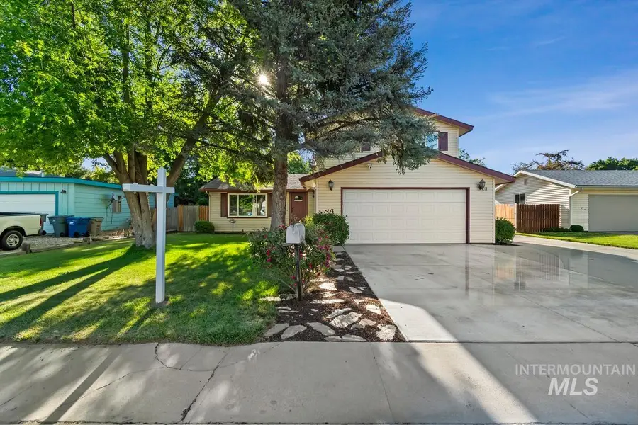 2330 S Quicksilver St, Boise, ID 83705 - #2