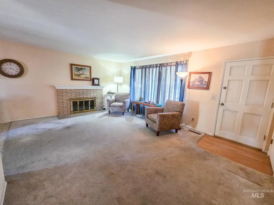 2703 Willow Dr, Lewiston, ID 83501 - #2