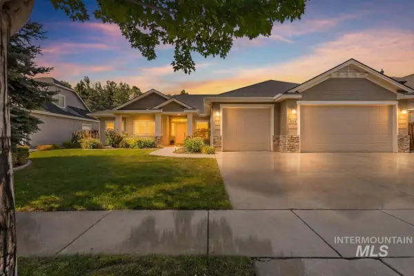 878 E Kaibab Trail Dr, Meridian, ID 83646