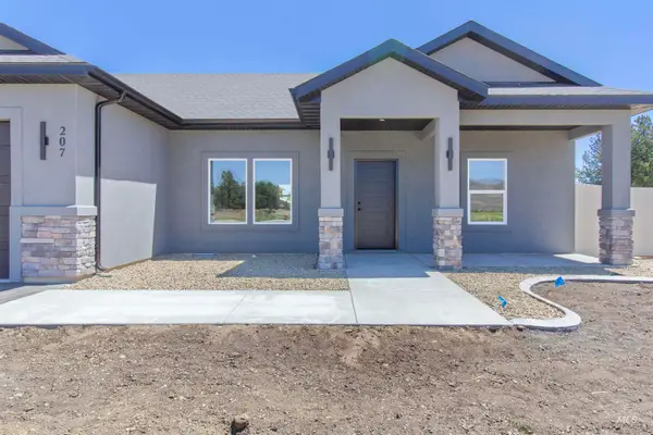 207 W First St., Carey, ID 83320