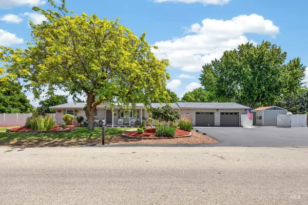3060 Model Farm Dr, Meridian, ID 83642