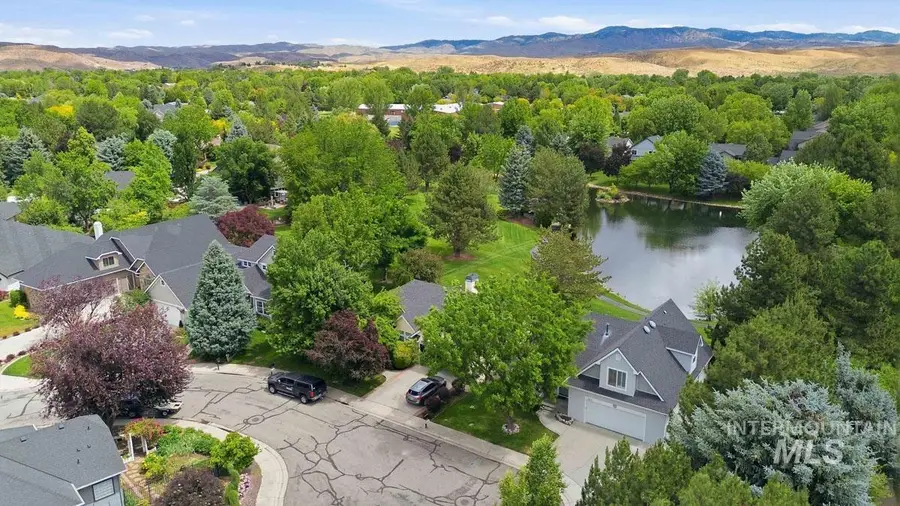 2058 E Stonybrook Ct., Eagle, ID 83616 - #2